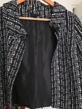 H&M Black and White Patterned Blazer